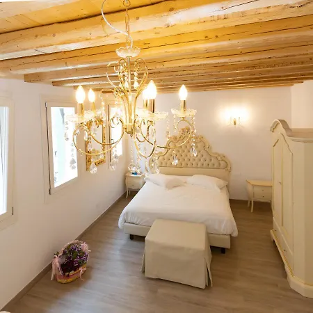 Luxury Antonietta Bed & Breakfast 3*