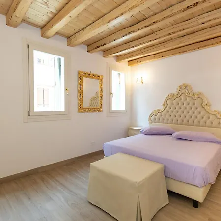 Bed & Breakfast Luxury Antonietta Chioggia